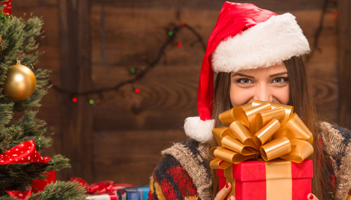 5 Smart Ways to Save On Gifts This Christmas